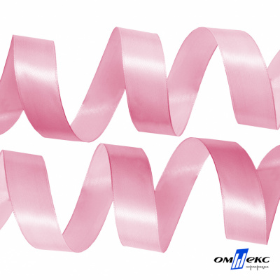 050-нежно-розовый Лента атласная упаковочная (В) 85+/-5гр/м2, шир.25 мм (1/2), 25+/-1 м - купить в Магадане. Цена: 53.96 руб.