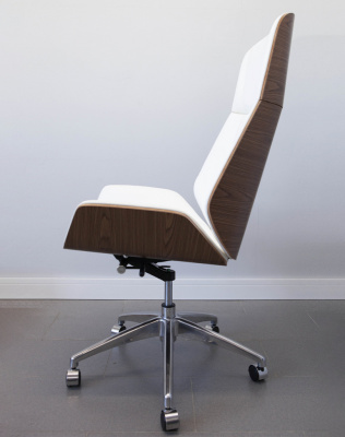 Кресло из натуральной кожи, каркас дерево арт. FX-BC06 - купить в Магадане. Цена 34 820.52 руб.